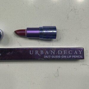 Urban Decay 24/7 glide on lip liner- Plus free mini lipstick